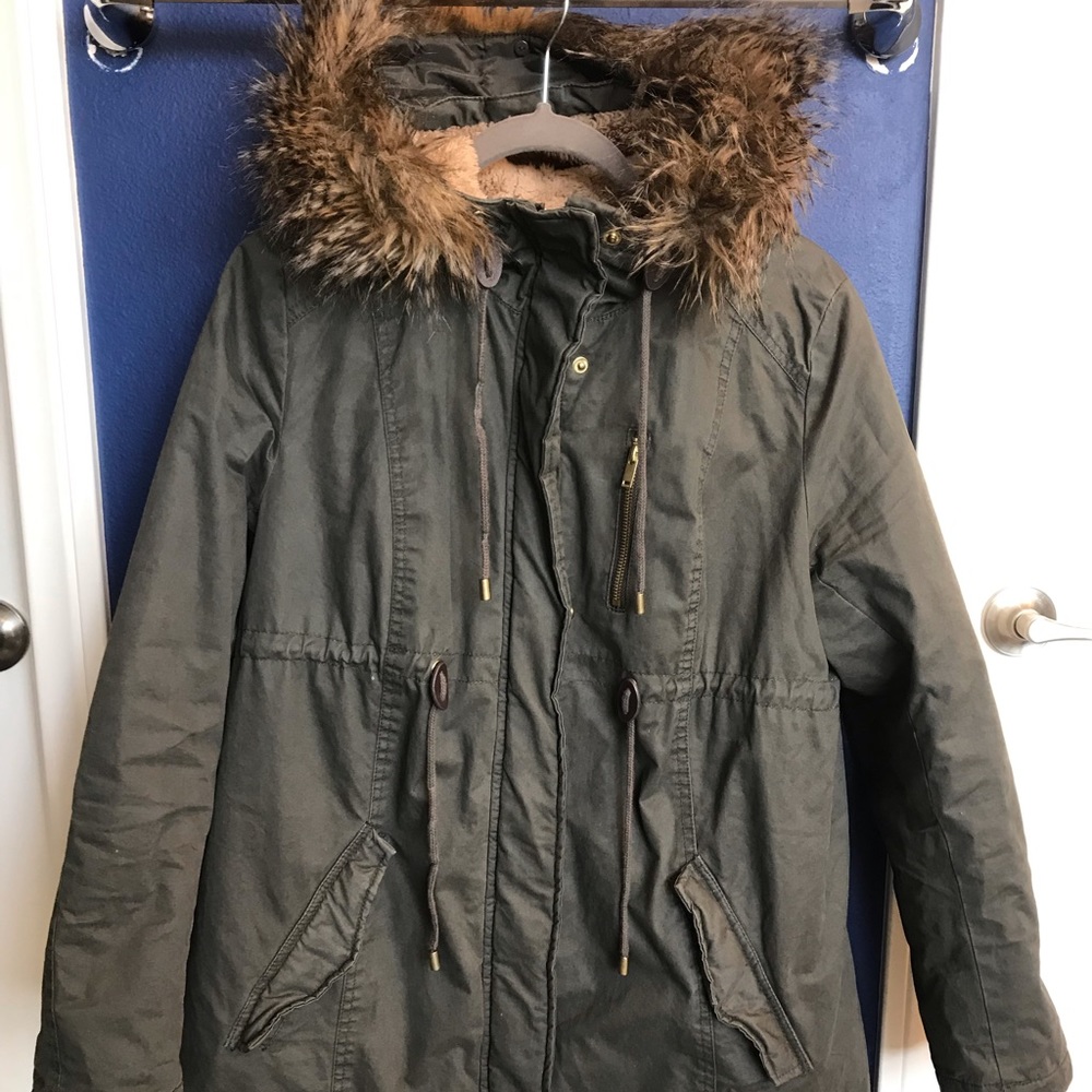 H&M Mama Maternity Parka